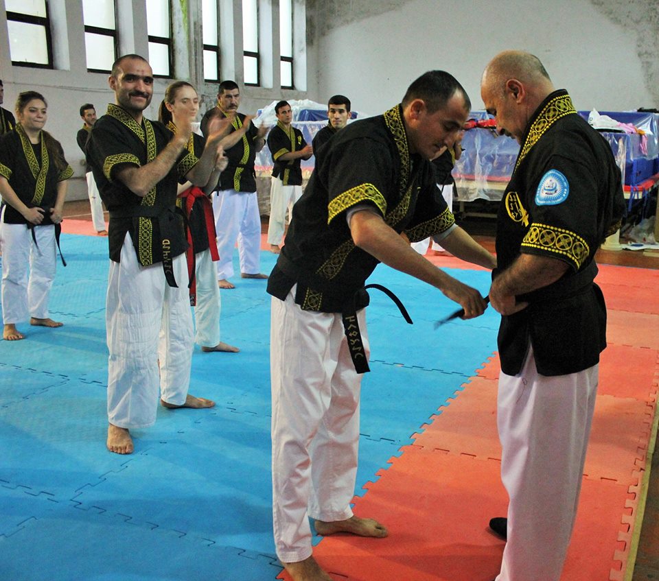 ADFA prezidenti, İdman Xadimi Azər Həsənsoya, Toraman Alpaqut titulu verildi